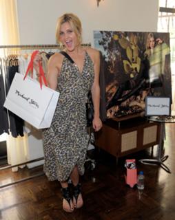 Ashley Roberts feet photo thumbnail