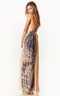 Camila Morrone feet photo thumbnail