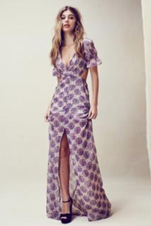 Camila Morrone feet photo thumbnail