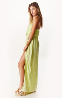 Camila Morrone feet photo thumbnail
