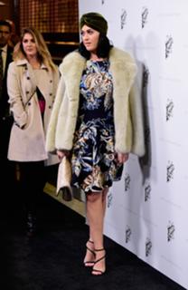 Katy Perry feet photo thumbnail