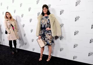 Katy Perry feet photo thumbnail