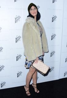Katy Perry feet photo thumbnail