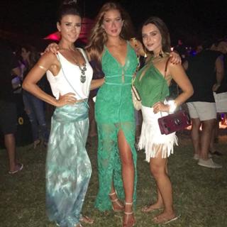 Marina Ruy Barbosa feet photo thumbnail
