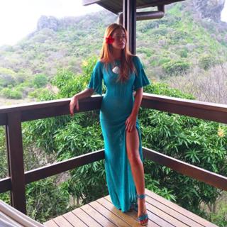 Marina Ruy Barbosa feet photo thumbnail