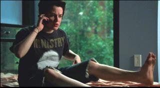 Riley Keough feet photo thumbnail