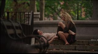Riley Keough feet photo thumbnail