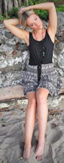 Katrina Bowden feet photo thumbnail