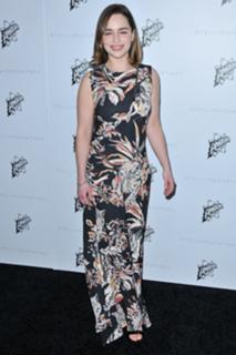 Emilia Clarke feet photo thumbnail