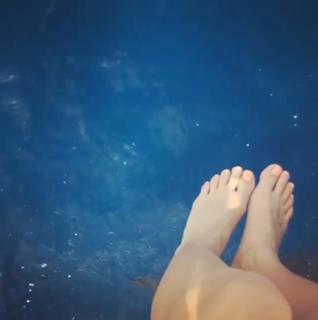 Millie Mackintosh feet photo thumbnail