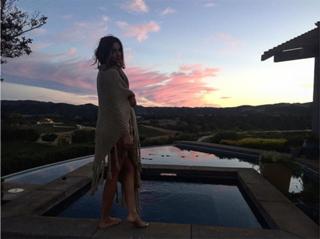 Ana de Armas feet photo thumbnail