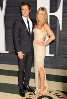Jennifer Aniston feet photo thumbnail