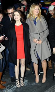 Lucy Hale feet photo thumbnail