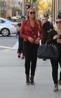 Mariah Carey feet photo thumbnail