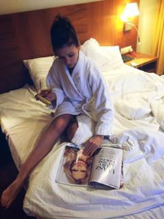 Klaudia Halejcio feet photo thumbnail