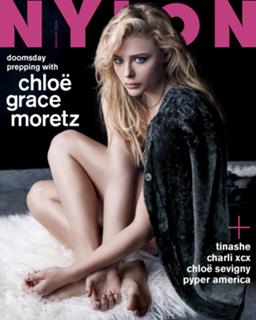 Chloë Grace Moretz feet photo thumbnail