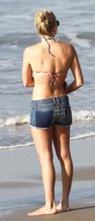 LeAnn Rimes feet photo thumbnail