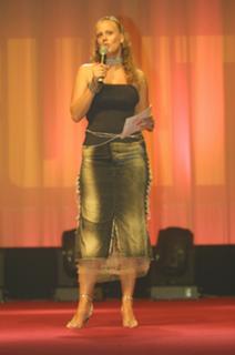 Barbara Schöneberger feet photo thumbnail