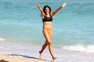 Kelly Bensimon feet photo thumbnail