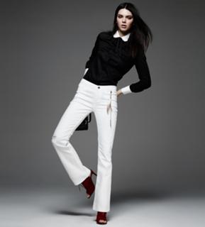 Kendall Jenner feet photo thumbnail