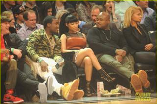 Nicki Minaj feet photo thumbnail