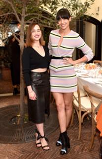 Emilia Clarke feet photo thumbnail