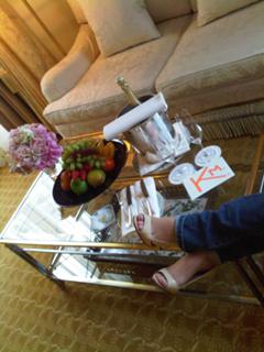 Kylie Minogue feet photo thumbnail