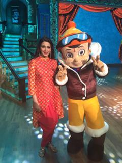 Sonali Bendre feet photo thumbnail