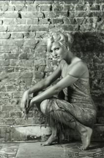 Sonya Kraus feet photo thumbnail
