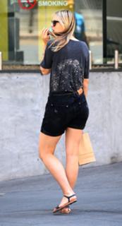 Maria Sharapova feet photo thumbnail