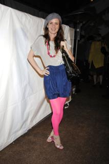 Juliette Lewis feet photo thumbnail
