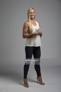 Holly Holm feet photo thumbnail