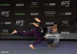 Holly Holm feet photo thumbnail