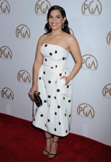 America Ferrera feet photo thumbnail