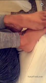 Vida Guerra feet photo thumbnail