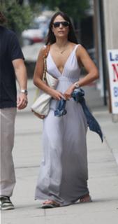 Jordana Brewster feet photo thumbnail