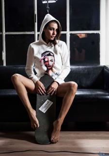 Giorgia Crivello feet photo thumbnail