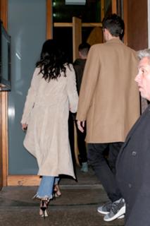 Selena Gomez feet photo thumbnail