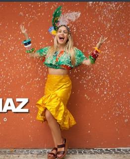 Carla Diaz feet photo thumbnail