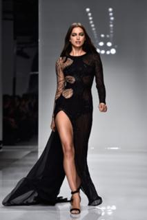 Irina Shayk feet photo thumbnail