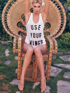 Elsa Hosk feet photo thumbnail