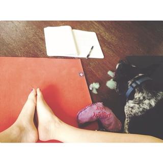 Adriene Mishler feet photo thumbnail