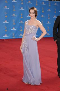 Emily Blunt feet photo thumbnail