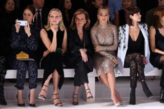 Uma Thurman feet photo thumbnail