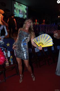 Adriane Galisteu feet photo thumbnail