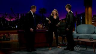 Elizabeth Olsen feet photo thumbnail