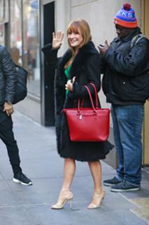 Jane Seymour feet photo thumbnail