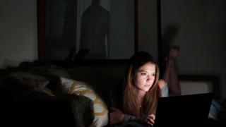 Ashley Benson feet photo thumbnail