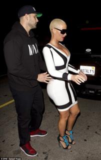 Amber Rose feet photo thumbnail