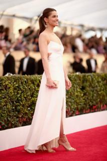 Amanda Peet feet photo thumbnail